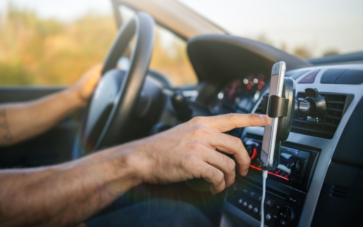distracteddrivingDETAIL
