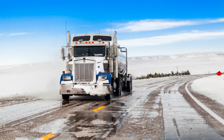 Trucking Detail3